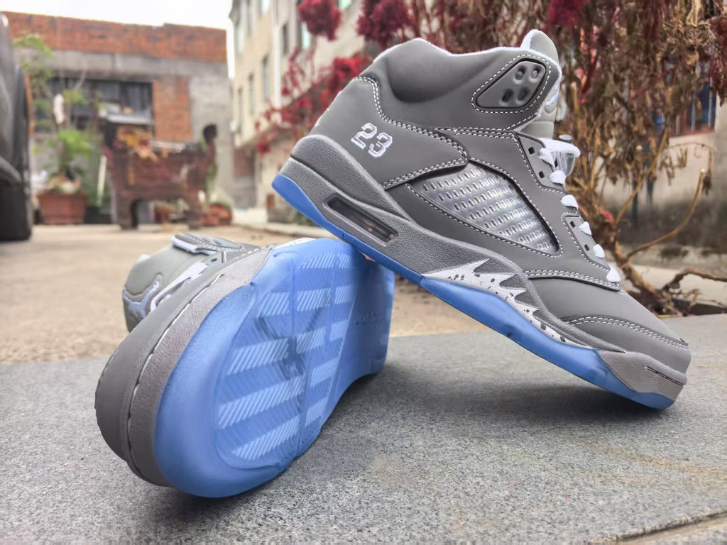 Air Jordan 5 Retro 'Wolf Grey' 2026